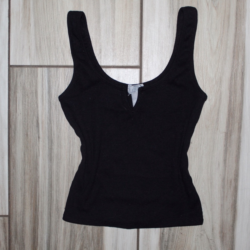Women's Black Sleeveless Top